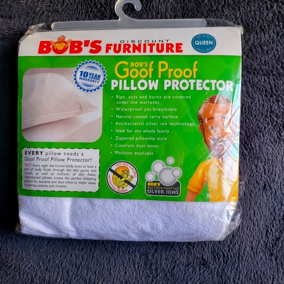 Queen Pillow Protector - Picture 4 of 5